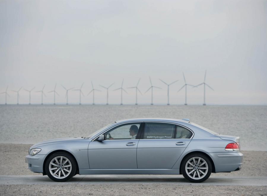  BMW Hydrogen 7 2006 года  (фото 43 из 73)